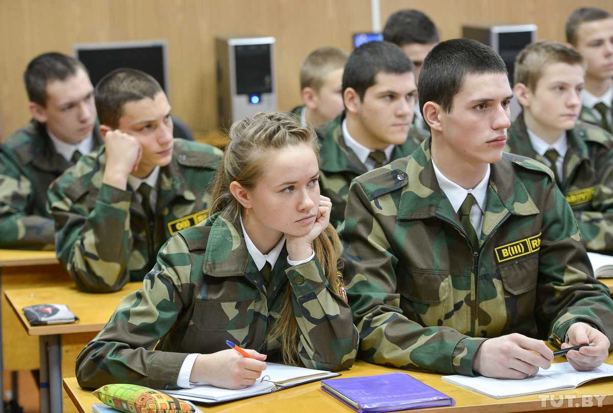 Кадетские классы в общеобразовательных школах в 2023 году: как попасть в кадетский класс, особенности обучения и преимущества