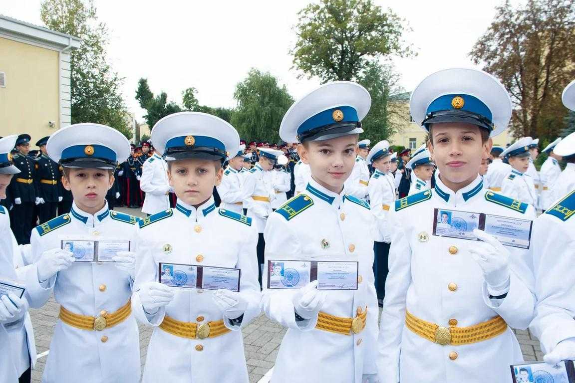 Как поступить в военное училище после 9-го класса?