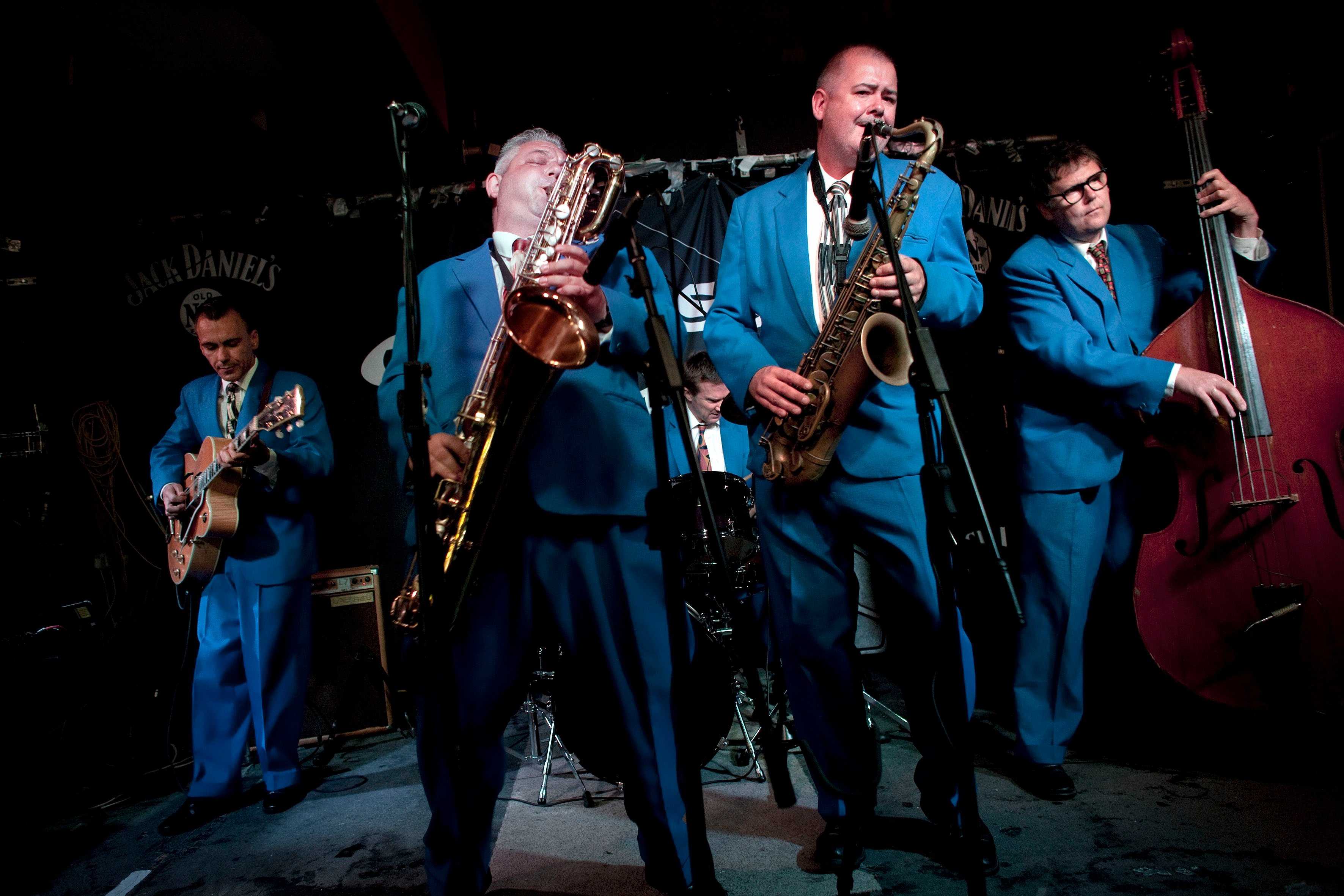 Blues vs. jazz