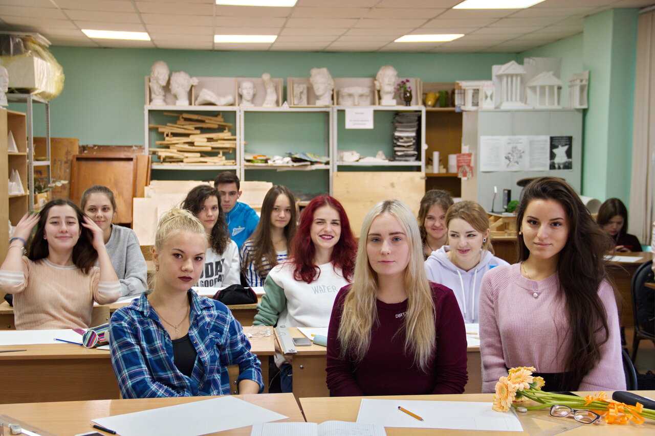На кого можно пойти после окончания художественной школы?